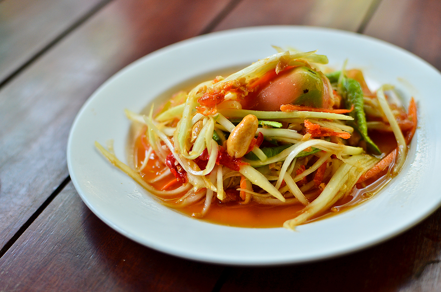 Here's the Laodown!! Laotian Green Papaya Salad with Lime