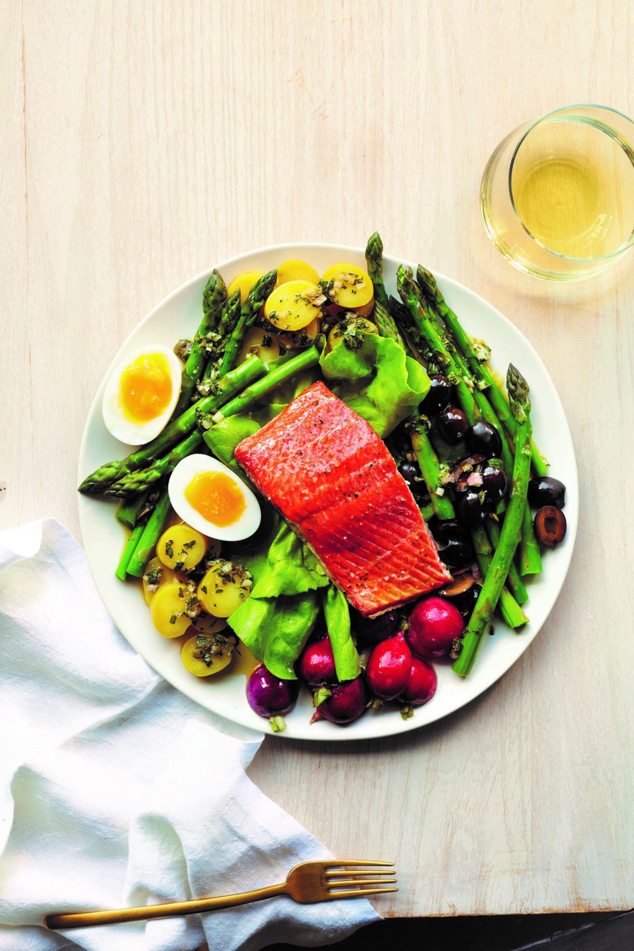 Warm Salmon Salad with Asparagus, Farm Eggs and Fingerling Potatoes ...